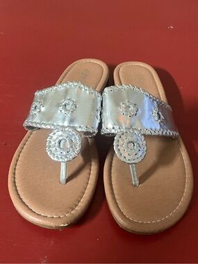 Hot Cakes size 9.5M Ladies sandals